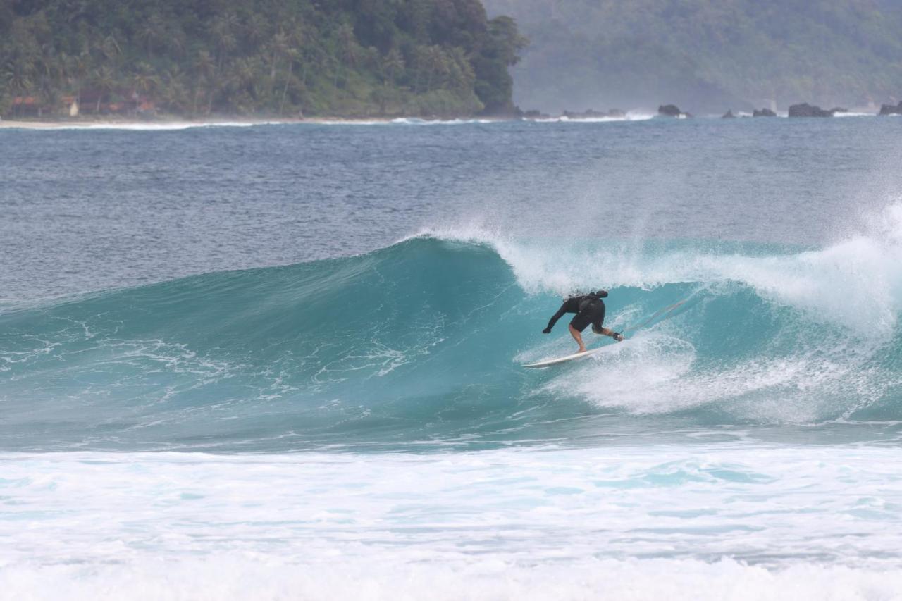 Rumah Nalu Surf Camp Krui Экстерьер фото
