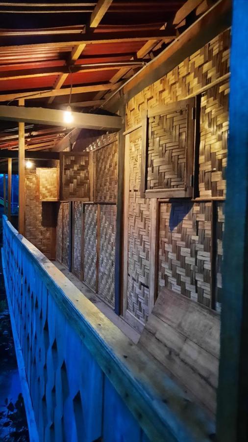 Rumah Nalu Surf Camp Krui Экстерьер фото